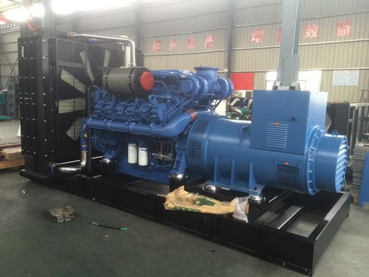 युचाई इंजन वॉटर कूलिंग द्वारा संचालित 2500kva 2000kw डीजल जेनरेटर