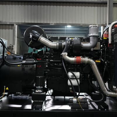 यानमार इंटेलिजेंट पावर गेसेट 45kW 56KVA साइलेंट डीजल जनरेटर सेट पावर प्लांट अल्टरनेटर वाटर कूल्ड पोर्टेबल डीजल जनरेटर