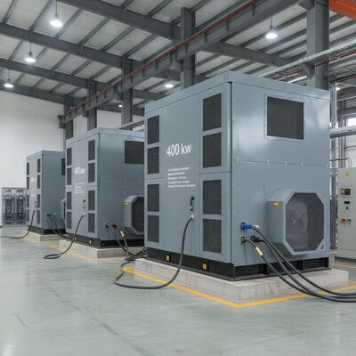 शोर के प्रति संवेदनशील निरंतर संचालन के लिए डिज़ाइन किए गए 500kW और 1000kW औद्योगिक बिजली प्रणालियों के लिए मूक डीजल जनरेटर